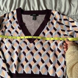 Forever 21 V-Neck Sweater in Purple and Cream